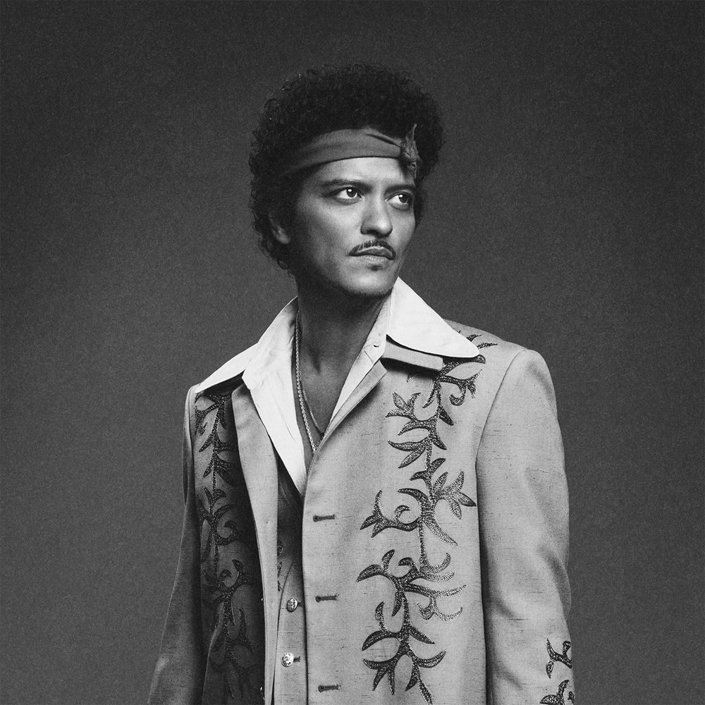 Bruno Mars — фото исполнителя, статья о Risk It All в 432 Гц | 432hz-converter.com