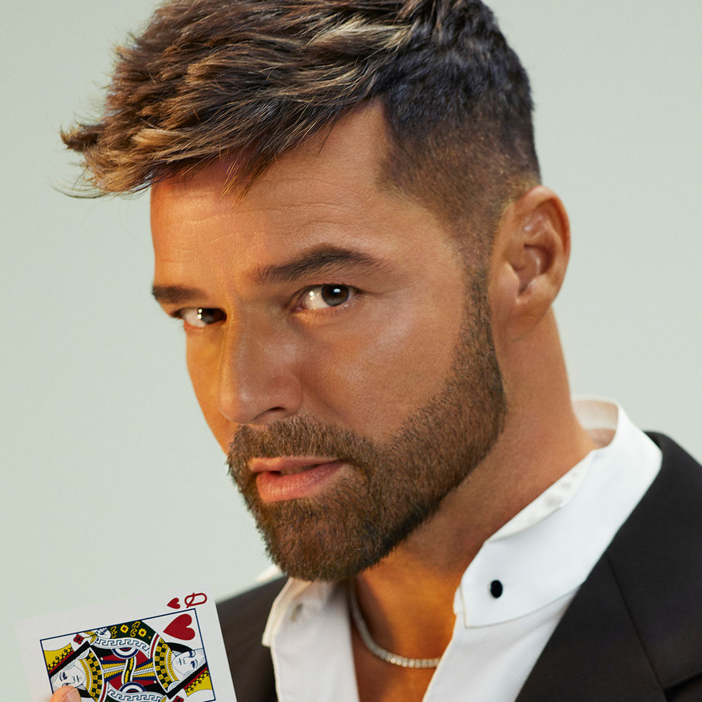 Ricky Martin — صورة الفنان، مقال عن Que Dia Es Hoy (Self Control) بتردد 432 هرتز | 432hz-converter.com