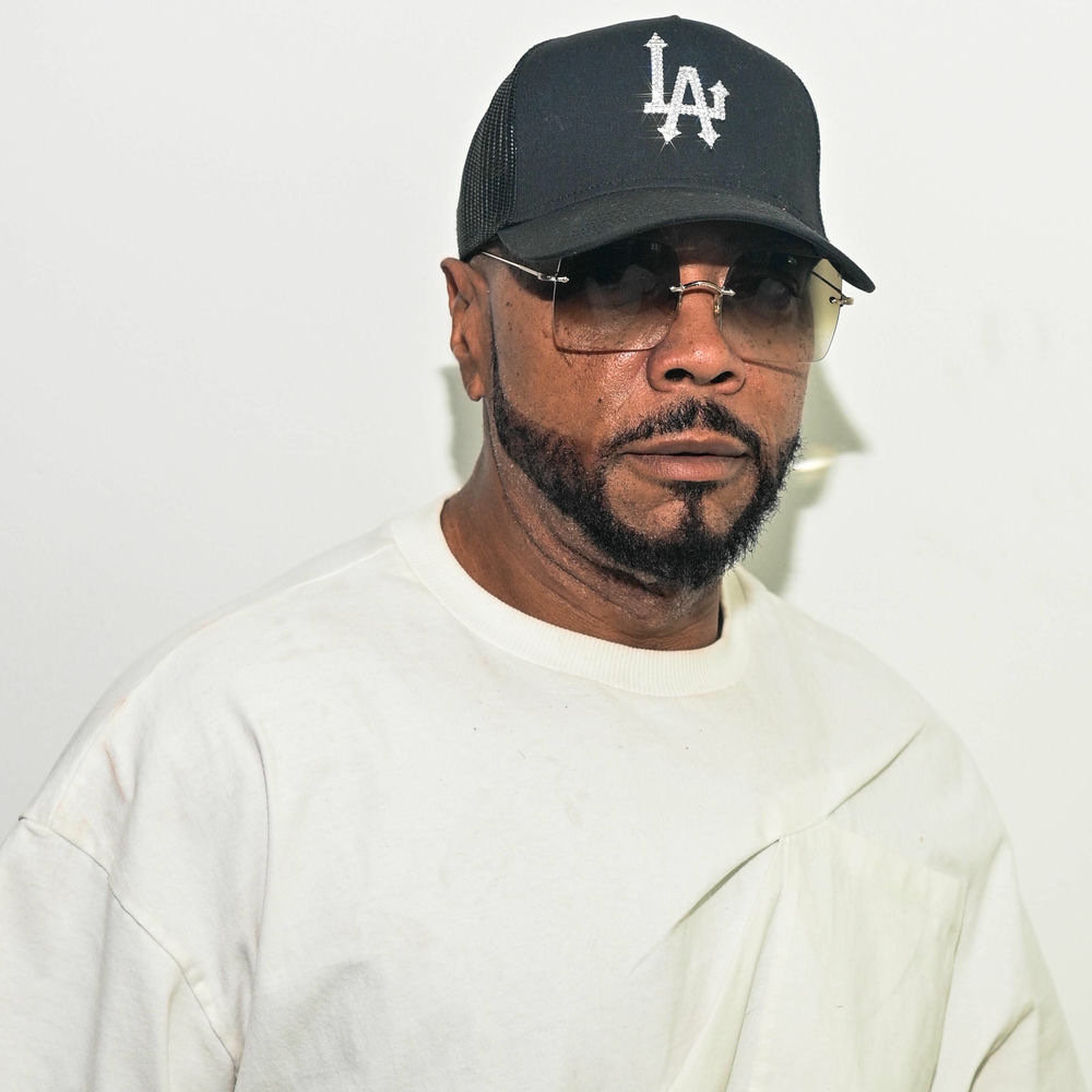 Timbaland20 — صورة الفنان، مقال عن 20The20Way20I20Are20feat.20Keri20Hilson20DOE بتردد 432 هرتز | 432hz-converter.com