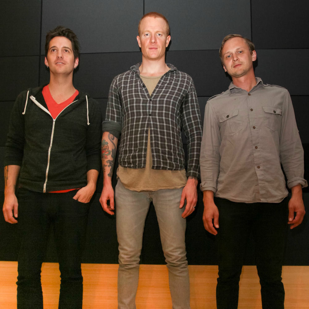 Eve 6 — photo, article sur 20 ton weight en 432 Hz | 432hz-converter.com