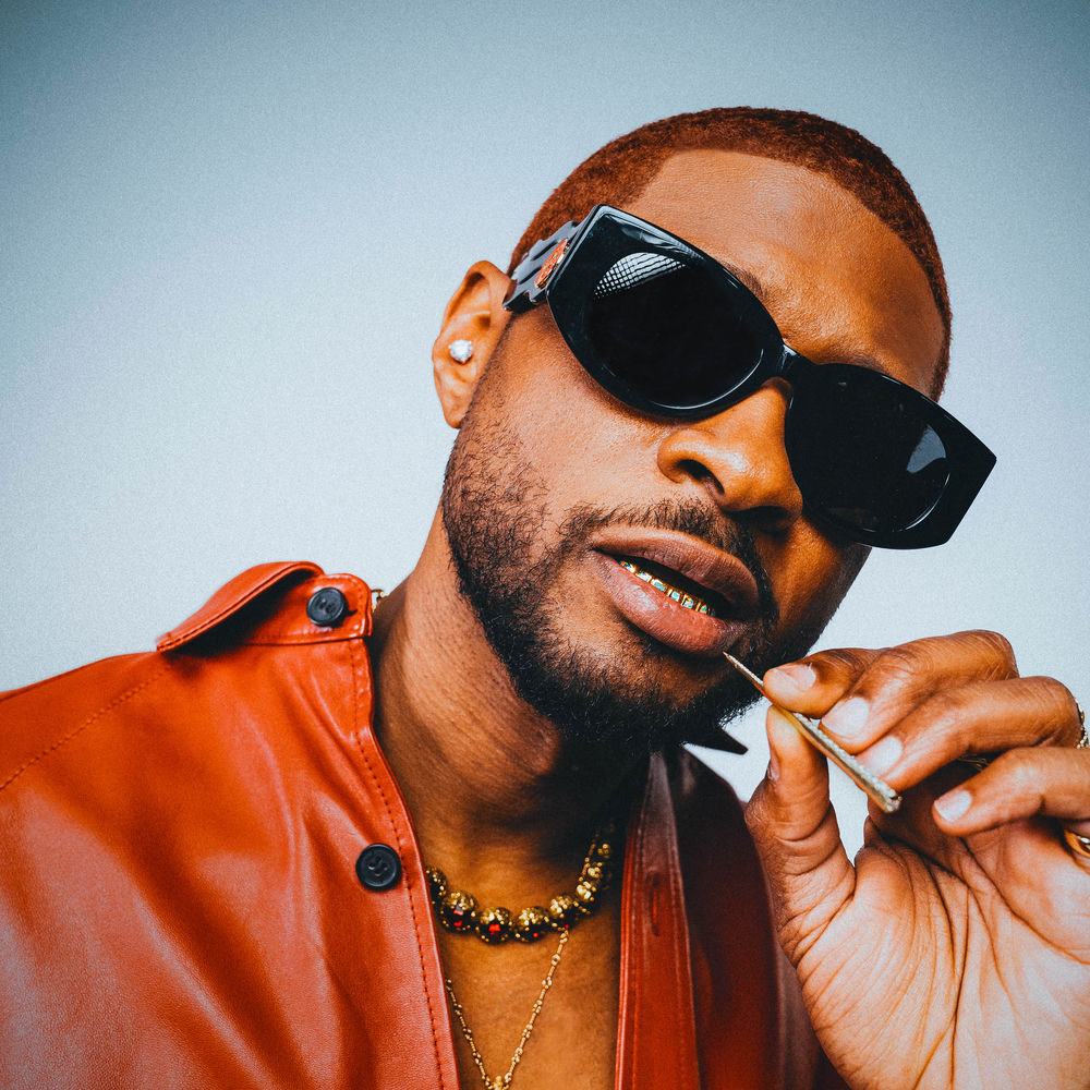 USHER — صورة الفنان، مقال عن U Remind Me بتردد 432 هرتز | 432hz-converter.com